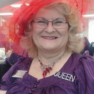 Meet your Posher, Lucy